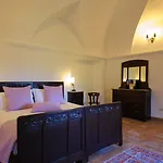 Hotel Castello Di 3*
