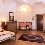 Castello Di Hotel