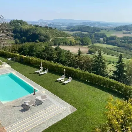 Castello Di Hotel Cortanze