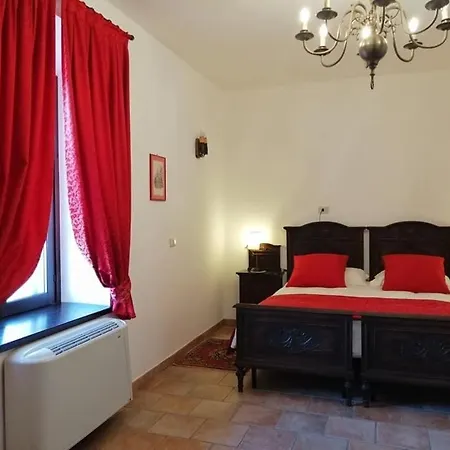 Castello Di 코르탄제