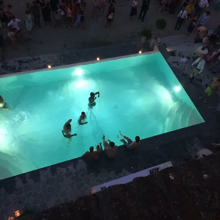 호텔 Castello Di 코르탄제