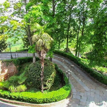 Castello Di 3*