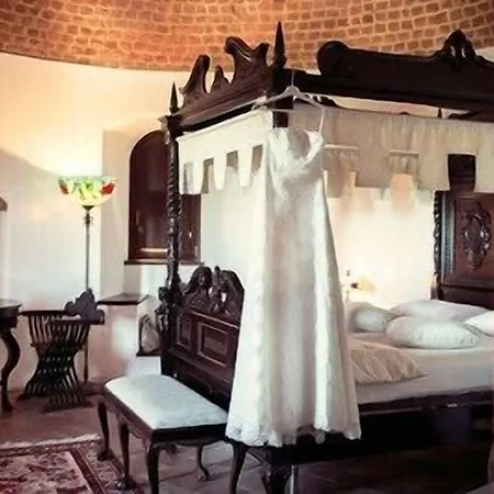 Castello Di Hotel Cortanze