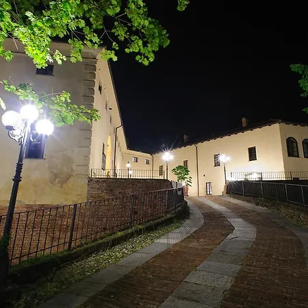 Castello Di فندق 3*