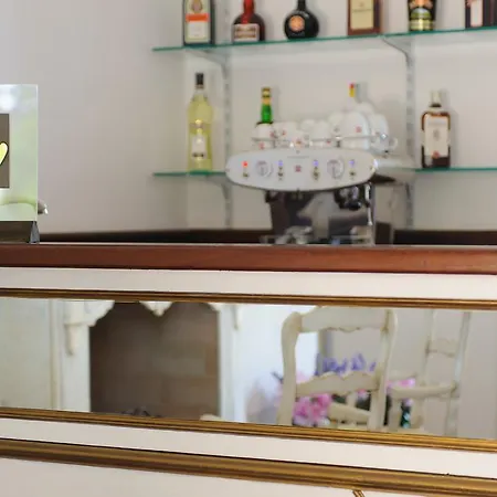 호텔 Castello Di 코르탄제