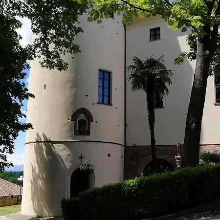 Hotel Castello Di 3*