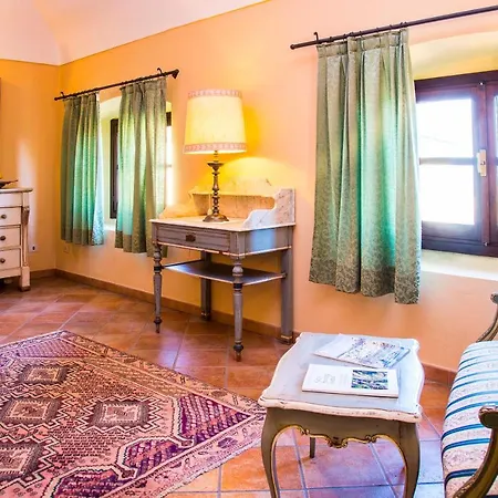 Castello Di Hotel Cortanze