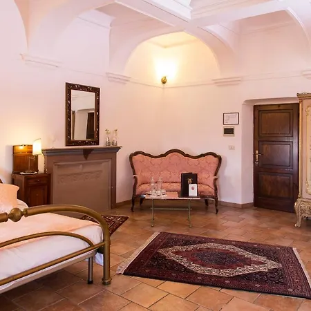 Castello Di Hotel