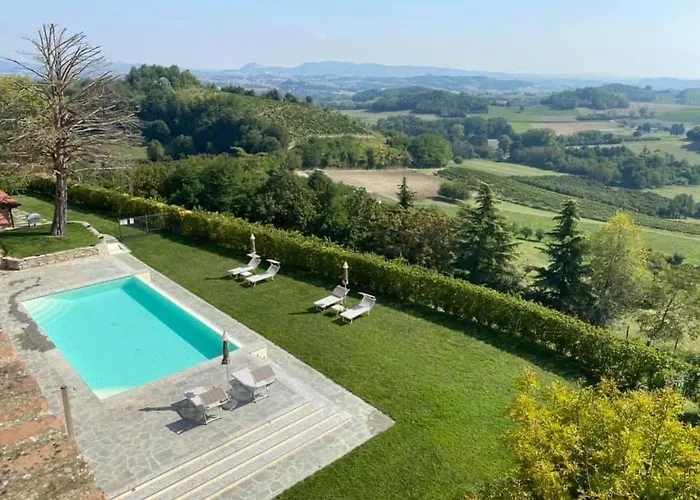 Castello Di Hotel Cortanze