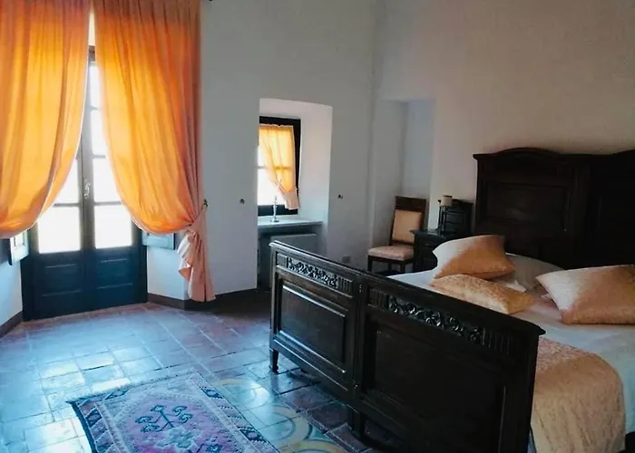 Castello Di Hotel Cortanze