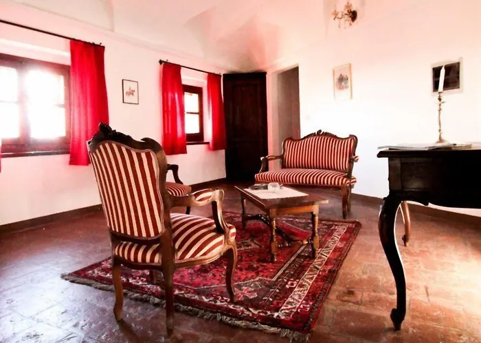 Castello Di Hotel Cortanze