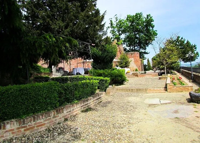 Hotel Castello Di 3*