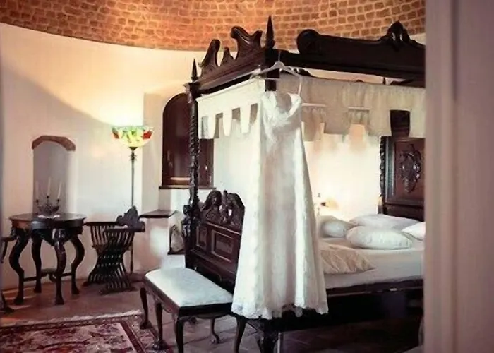 Castello Di Hotel Cortanze