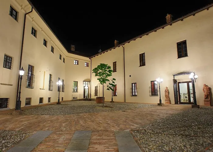 Hotel Castello Di 3*