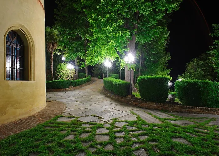 Castello Di Hotel Cortanze