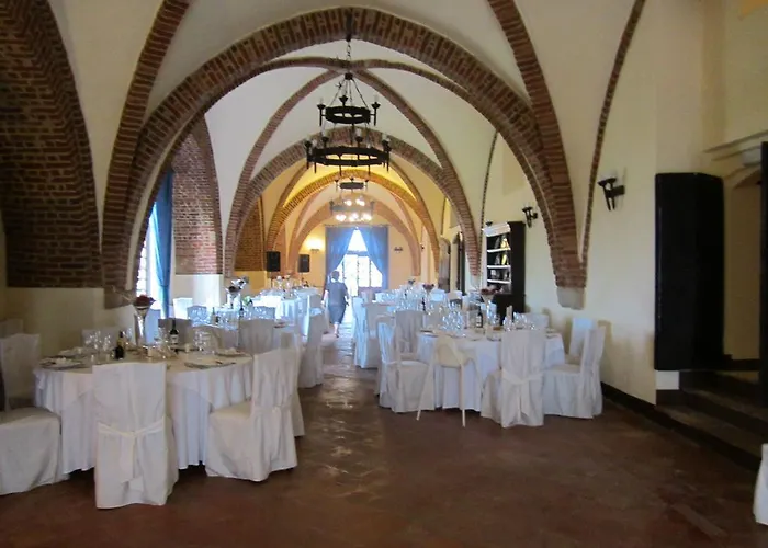 Castello Di Hotel